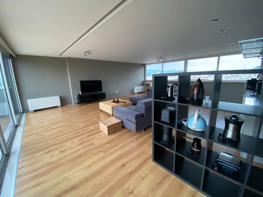 Luxury Loft By Boy Apartamento Patras Exterior foto